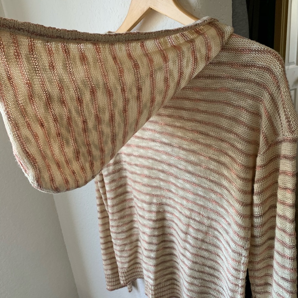 Sweater - Picture 5 of 5